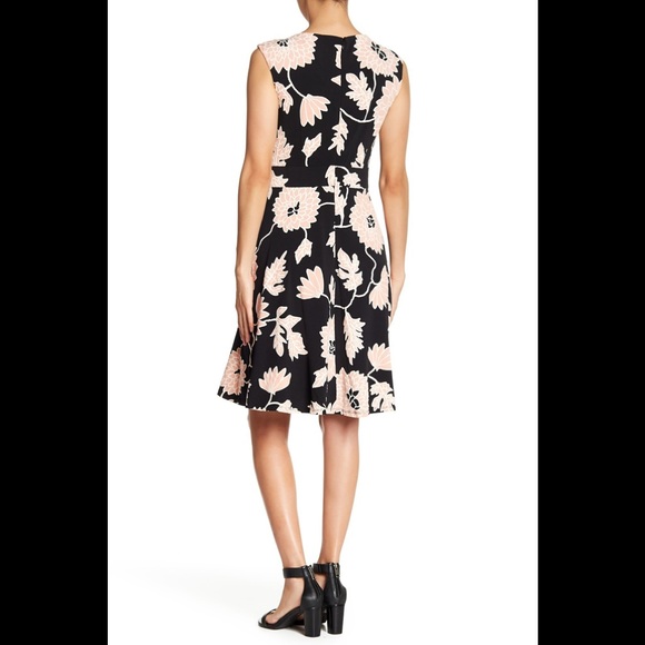 Carole Wren Floral Fit & Flare Dress - Picture 3 of 5